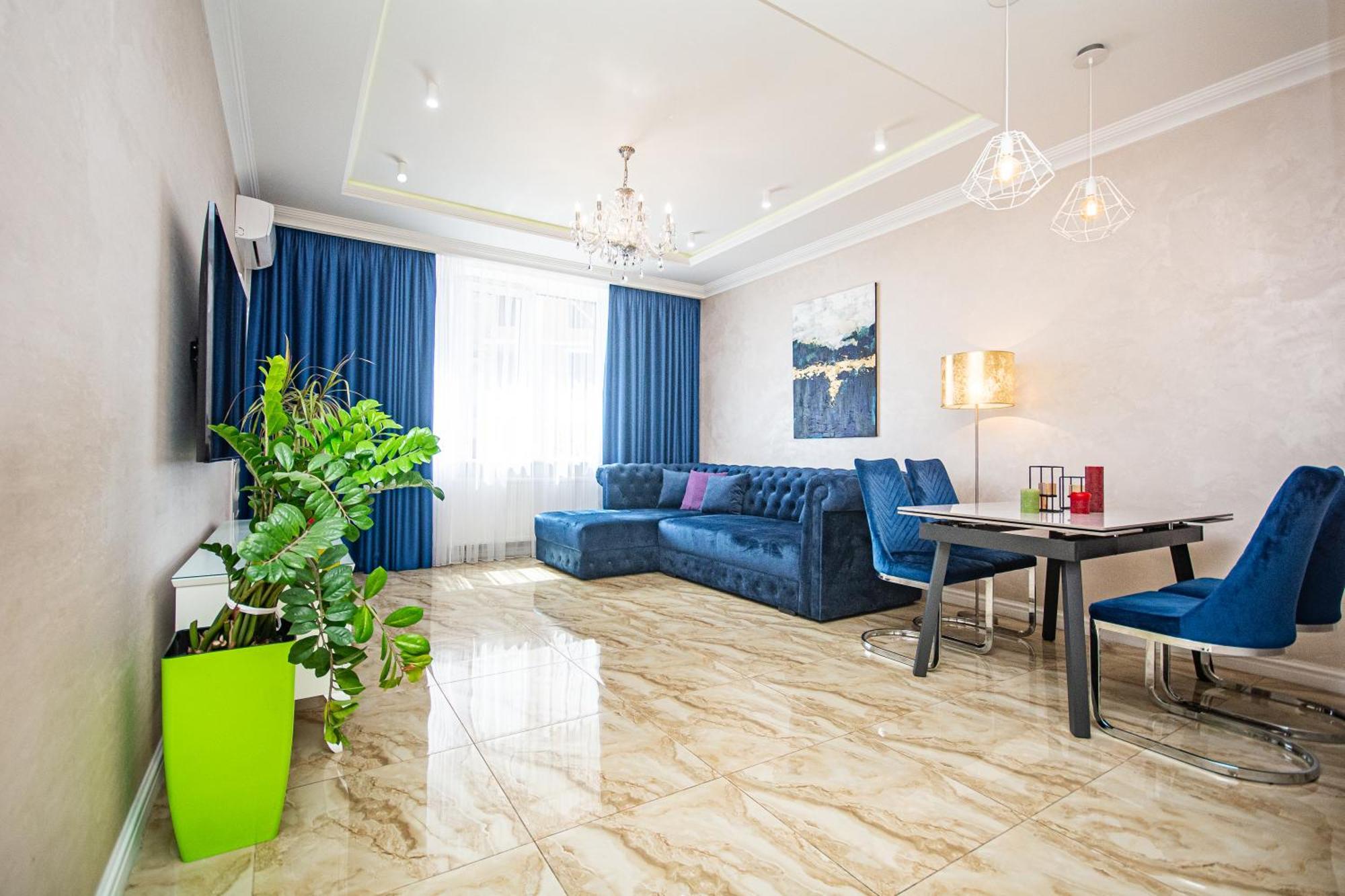 Апартаменты Luxury For Business & Pleasure Royal 3 Киев Экстерьер фото