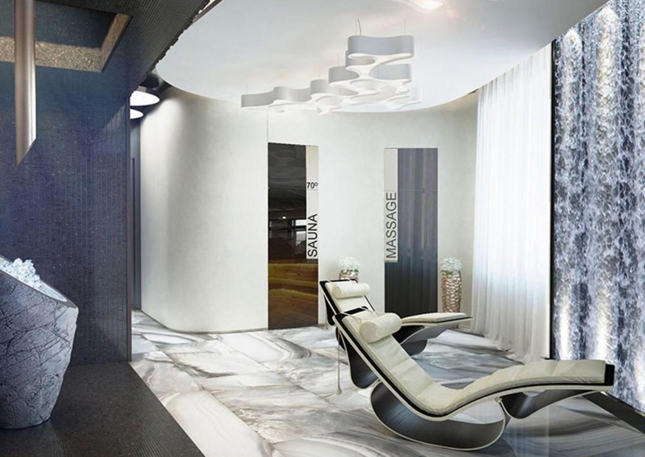 Апартаменты Luxury For Business & Pleasure Royal 3 Киев Экстерьер фото